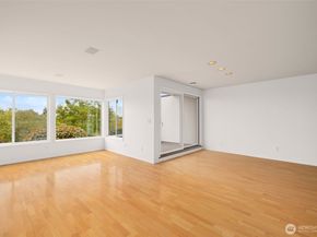 2410 Aurora Avenue N 105, Seattle WA 98109