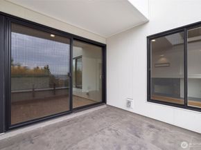 2410 Aurora Avenue N 105, Seattle WA 98109