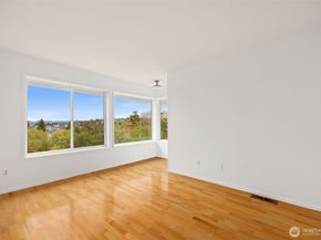 2410 Aurora Avenue N 105, Seattle WA 98109