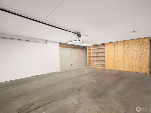 2410 Aurora Avenue N 105, Seattle WA 98109