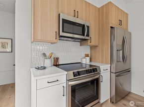 8405 42nd Avenue SW, Seattle WA 98136