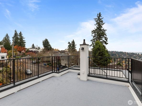 8405 42nd Avenue SW, Seattle WA 98136