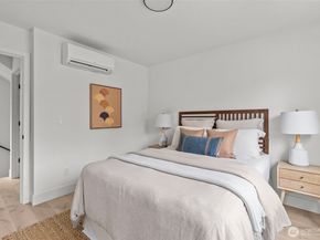 8405 42nd Avenue SW, Seattle WA 98136