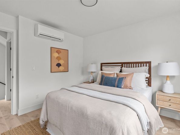 8405 42nd Avenue SW, Seattle WA 98136