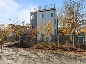 8405 42nd Avenue SW, Seattle WA 98136