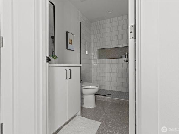 8405 42nd Avenue SW, Seattle WA 98136