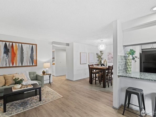 12036 96th Ave NE 720, Kirkland WA 98034