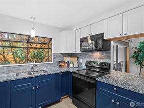 12036 96th Ave NE 720, Kirkland WA 98034