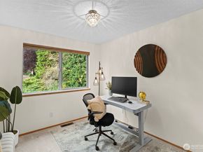 12036 96th Ave NE 720, Kirkland WA 98034