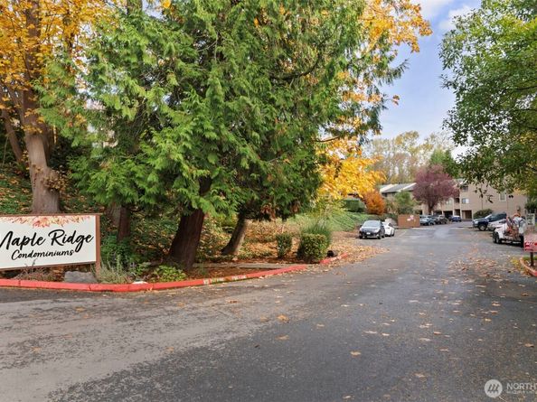 12036 96th Ave NE 720, Kirkland WA 98034