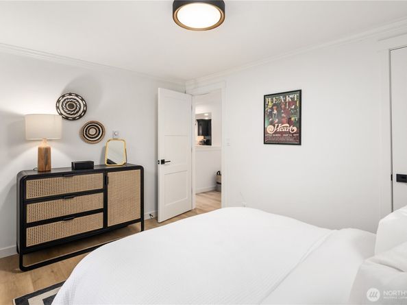 3419 48th Avenue SW, Seattle WA 98116