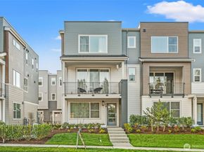 3915 198th Street SE F4, Bothell WA 98012