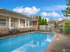 22751 SE 12th Lane, Sammamish WA 98075