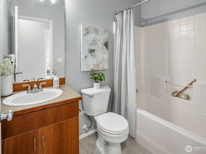 22751 SE 12th Lane, Sammamish WA 98075