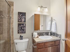 2342 44th Avenue SW A, Seattle WA 98116