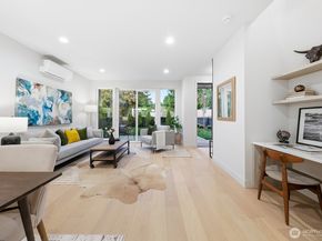 11217 NE 95th Street B, Kirkland WA 98033