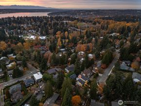 11217 NE 95th Street B, Kirkland WA 98033