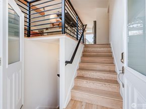 20005 13th pl NW, Shoreline WA 98177