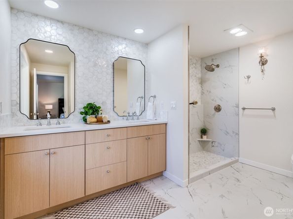 20005 13th pl NW, Shoreline WA 98177