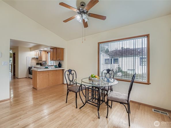 8435 46th ave S, Seattle WA 98118