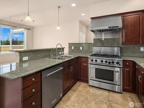 11004 NE 11th Street 606, Bellevue WA 98004