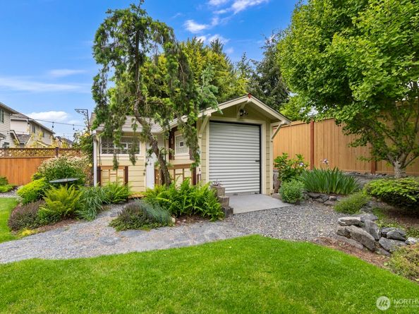 27 148th Place SW, Lynnwood WA 98087