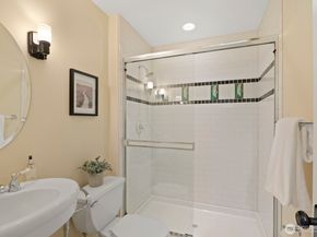 27 148th Place SW, Lynnwood WA 98087