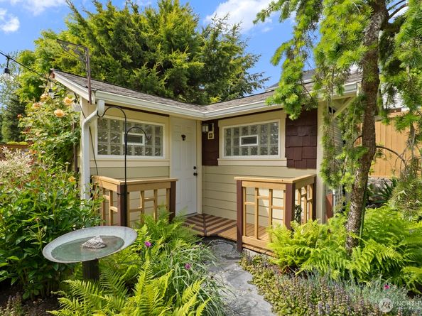 27 148th Place SW, Lynnwood WA 98087