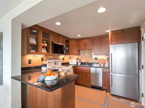 225 Ward Street, Seattle WA 98109