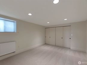 225 Ward Street, Seattle WA 98109