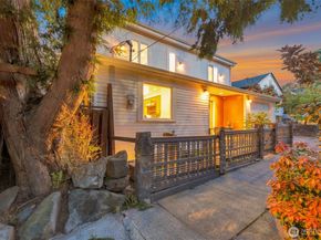 225 Ward Street, Seattle WA 98109