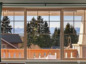 1776 Bungalow Way NE, Poulsbo WA 98370