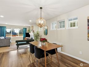 1776 Bungalow Way NE, Poulsbo WA 98370