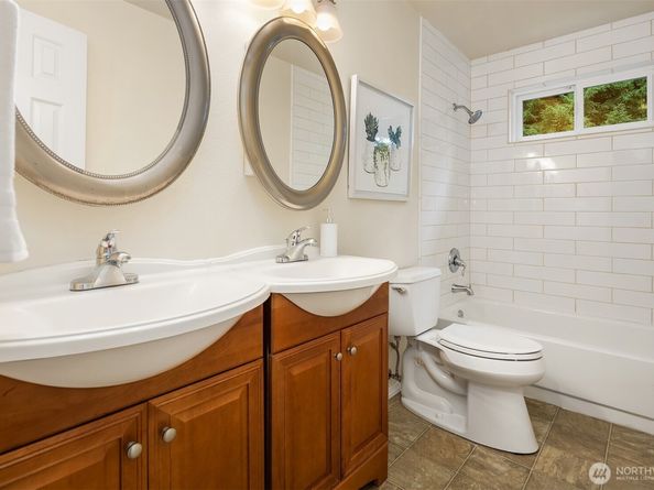 13001 NE 149th Street, Woodinville WA 98072