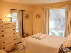 1611 102nd Place NE C1, Bellevue WA 98004