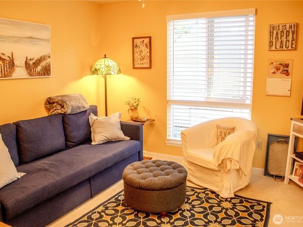 1611 102nd Place NE C1, Bellevue WA 98004