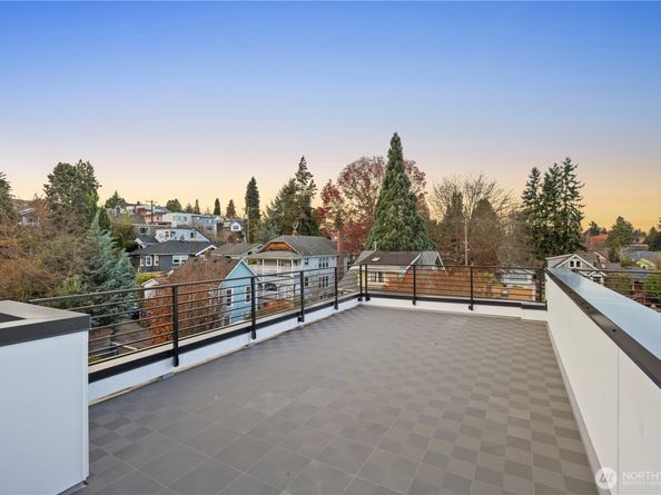 528 B N 72nd Street, Seattle WA 98103