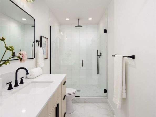 528 B N 72nd Street, Seattle WA 98103