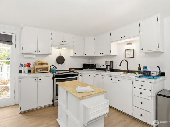 1401 Sidney Avenue, Port Orchard WA 98366