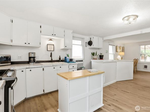 1401 Sidney Avenue, Port Orchard WA 98366