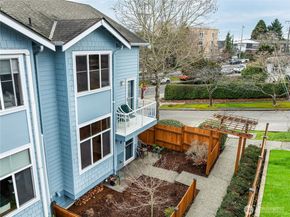 2400 W Boston Street, Seattle WA 98199