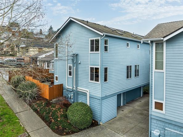 2400 W Boston Street, Seattle WA 98199