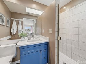 1212 E Shelby 5, Seattle WA 98102