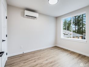 12531 25th Avenue NE Unit B, Seattle WA 98125