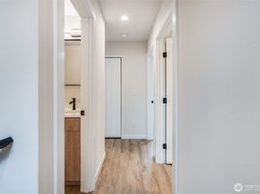 12531 25th Avenue NE Unit B, Seattle WA 98125