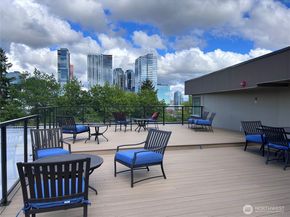 511 100th Avenue NE 111, Bellevue WA 98004