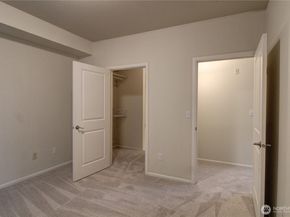 503 225th Lane NE F105, Sammamish WA 98074