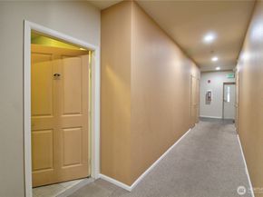 503 225th Lane NE F105, Sammamish WA 98074