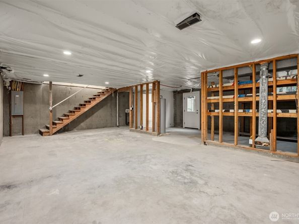 34031 Bonnieview Lane NE, Kingston WA 98346