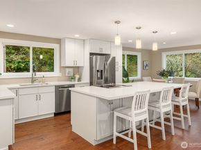 34031 Bonnieview Lane NE, Kingston WA 98346